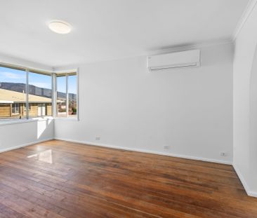 Comfortable Family Living - Photo 3