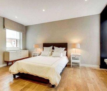 2 bedroom flat in Kings Road - Photo 1