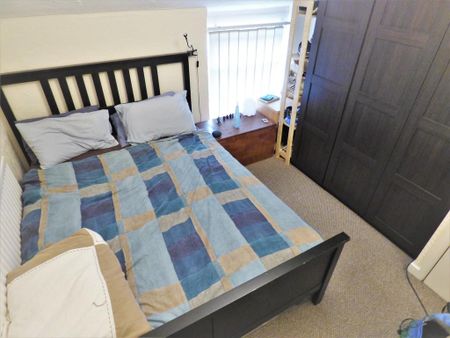 1 bedroom flat to rent - Photo 3