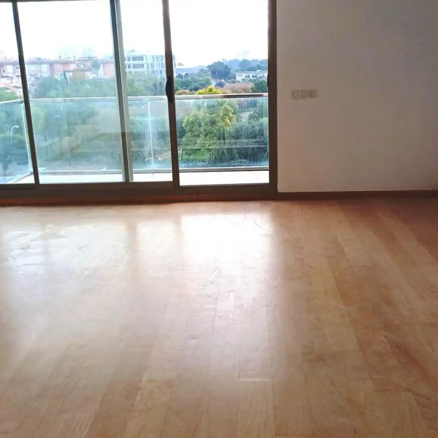 Ático de alquiler en Zona los Colegios - Foto 1