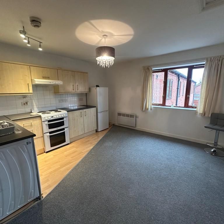 2 bedroom flat to rent - Photo 1