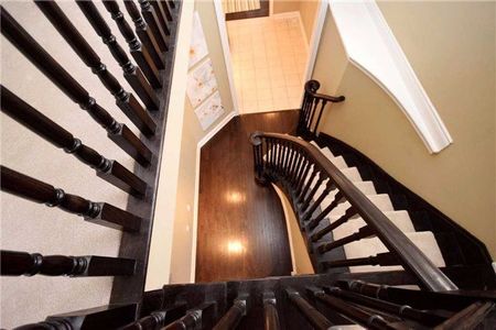 For Lease - 10 Powlesland Street, Ajax, Ontario - Photo 4