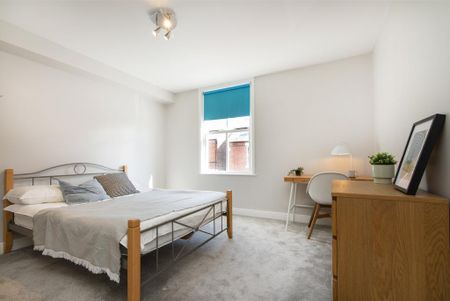 3 bedroom terraced house to rent - Photo 4