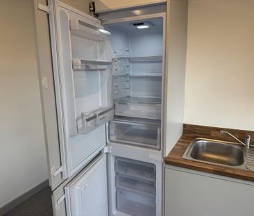 2 bedroom apartment to rent - Photo 6