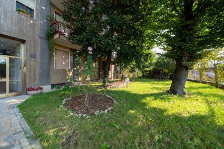 Via Alessandro Repetti, Milan, Lombardy 20138 - Photo 4