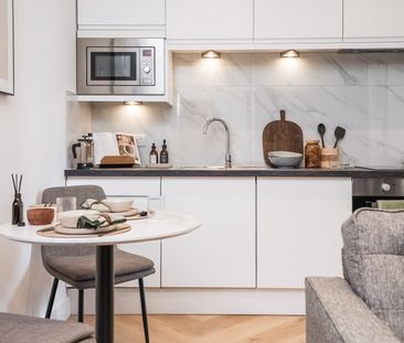 Apt LG05, Churchill House Residence - Photo 3