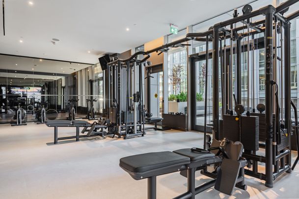 For Lease - 11 Yorkville Avenue Unit# 4904, Toronto, Ontario - Photo 1