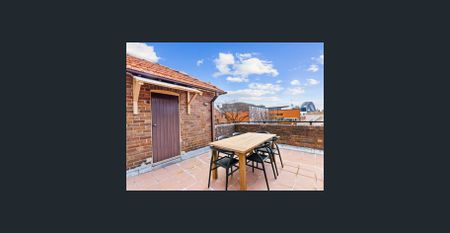 Fully Furnished 2 Bedroom Apartment with a Stunning Roof Top Terrace - Photo 3