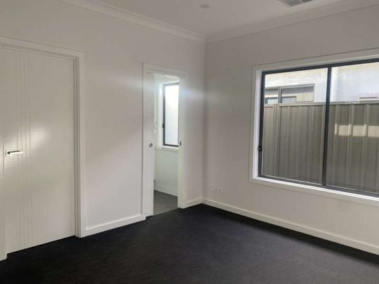 Lovely 3 Bedroom Family Home - Photo 1