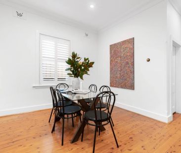 CHARMING HOME IN A PREMIUM SETTING - Photo 5