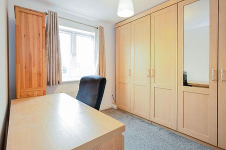 4 bedroom detached house to rent - Photo 5