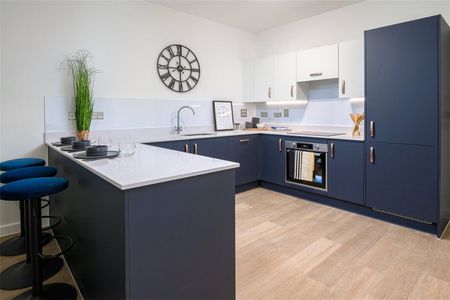 Walton Court, Station Avenue, Walton-On-Thames, KT12 - Photo 2