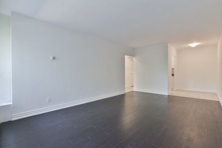 2 Bedrooms Open Concept - Photo 3