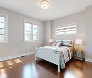 For Lease - 61 Match Point Court, Aurora, Ontario - Photo 4