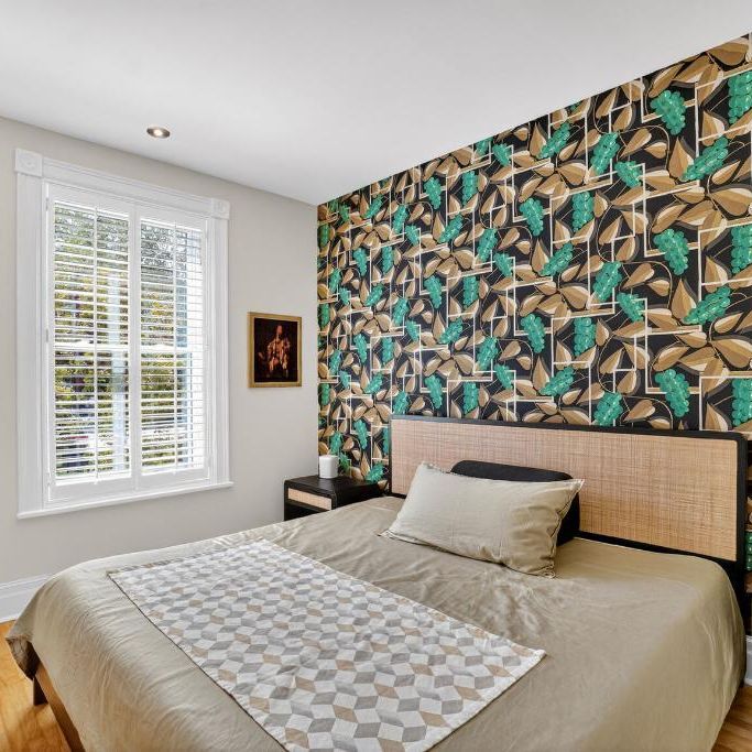 Superbe rez-de-chaussée entièrement meublé au cœur du Mile-End ! - Photo 1