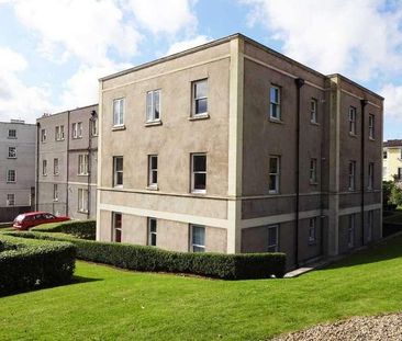 Crosby Hall, Royal Crescent, BS23 - Photo 4