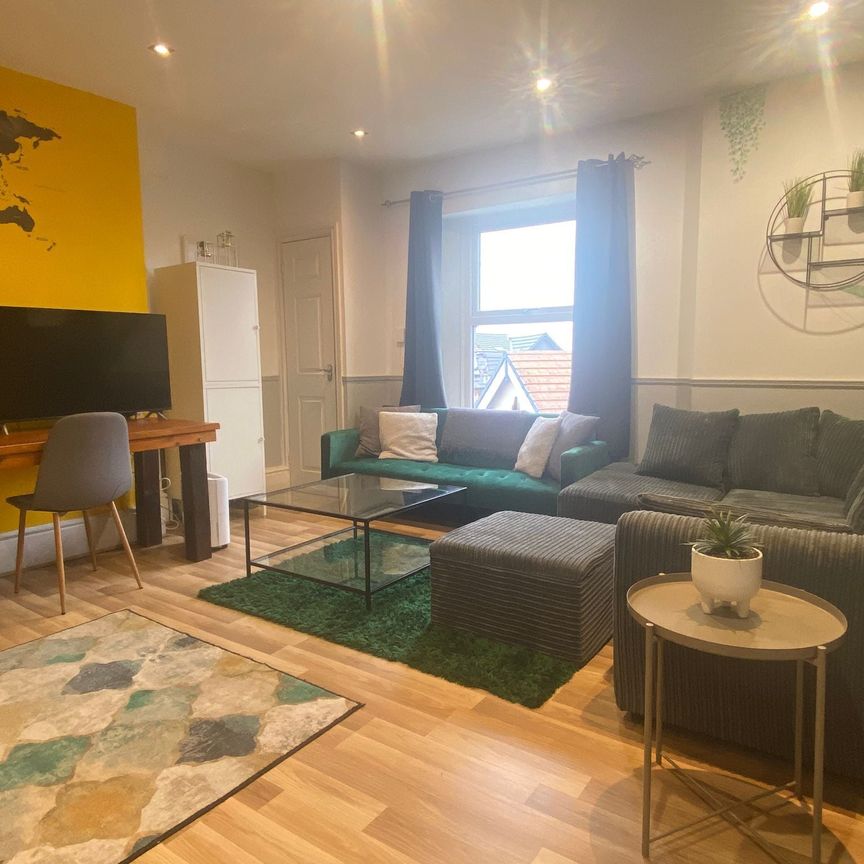 Princes Avenue, Liverpool, Princes Park - Photo 1