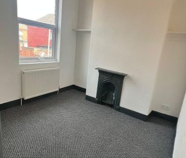 2 bedroom house to rent - Photo 1