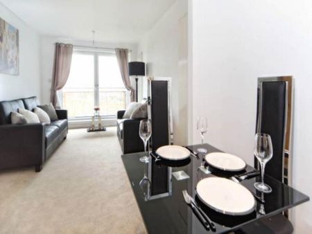 2 bedroom flat to rent - Photo 3