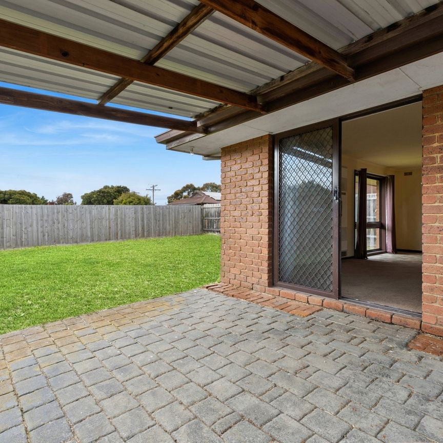 Charming Well Positioned Sunbury Home - Photo 1