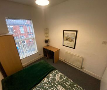 7 bedroom house share to rent - Photo 2