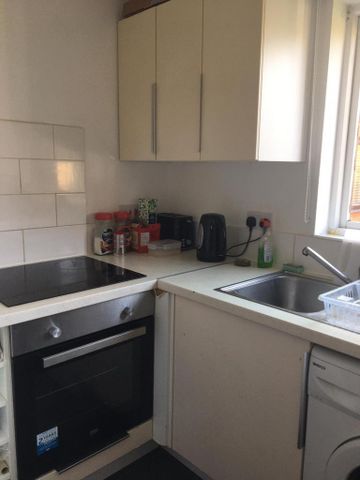 Studio to rent - Photo 4