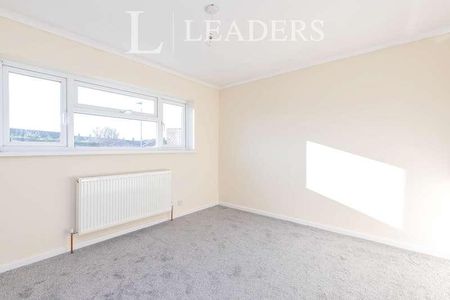Mountbatten Drive, BN23 - Photo 3