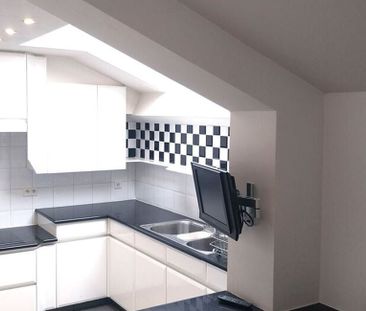 Appartement te huur in Genk voor € 1.000 met 3 slaapkamers - Photo 5
