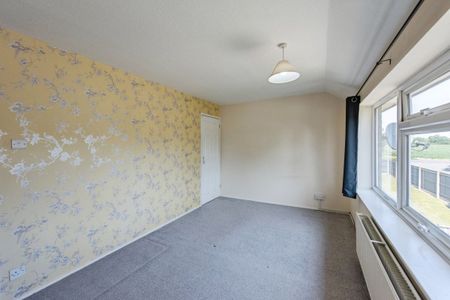 Wellington Close - Photo 4