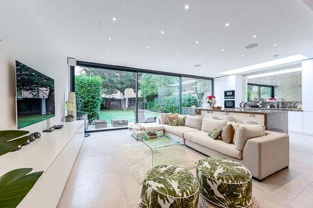 4 bedroom house to rent - Photo 1