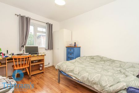 5 bed Detached House for Rent - Photo 4