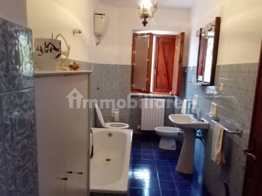 Villa plurifamiliare Località Poggio Primocaso, Poggio Primocaso, Cascia - Photo 1