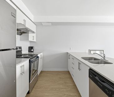 For Lease - 244 Penetanguishene Road Unit# 4, Barrie, Ontario - Photo 6