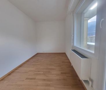 Appartement rénové de 2 pièces en attique - Foto 1