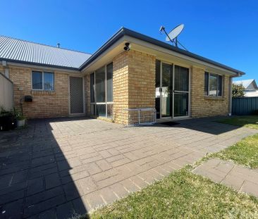 2/77 Autumn Street, Orange NSW 2800 - Photo 4