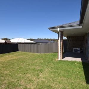 15 Hastings Parade - Photo 2