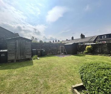 2 bedroom terraced house to rent - Photo 2