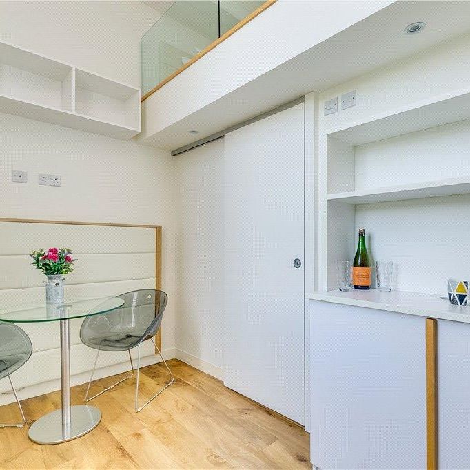 Studio to rent - Photo 1