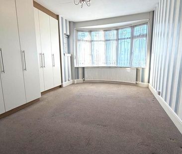 3 bedroom parking to rent - Photo 6