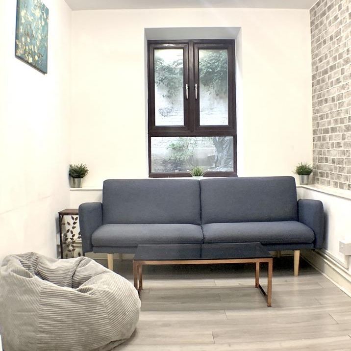 3 bedroom flat to rent - Photo 1