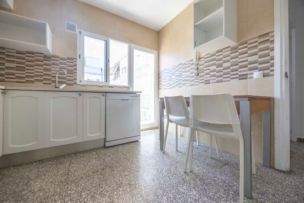 Calle Reig Genovés, Valencia, Valencian Community 46019 - Photo 1