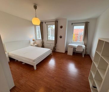 Schönhauser Allee: Dachgeschoss, 3-Zi, 2 Bäder + Terrasse, 137 m² m... - Photo 2