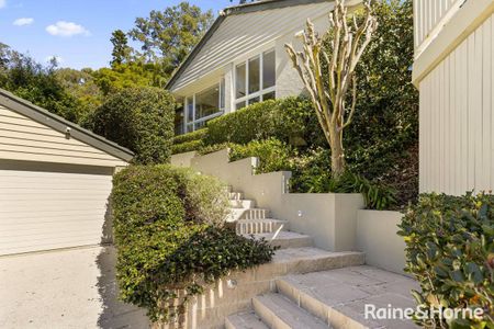 Spacious Family Home with Lush Outlooks in the Heart of St Lucia - Photo 3
