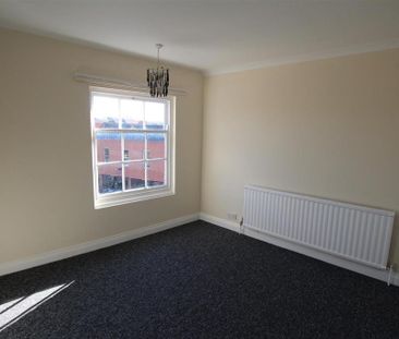 3 bedroom apartment to rent - Photo 4