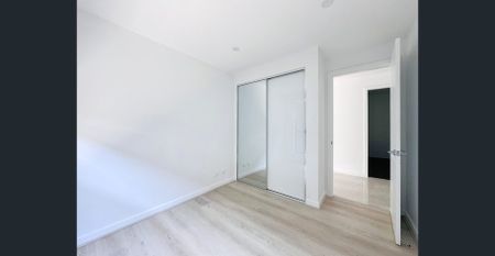 Stunning Duplex Home with Ducted Air & Alfresco - Photo 4