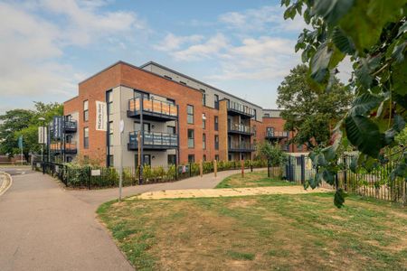 2 bedroom retirement property to rent - Photo 3