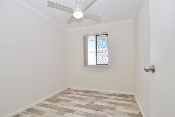 25 Chester Way, - Photo 1