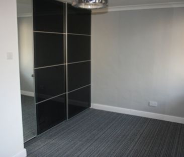 1 Bed Flat, Consulate House, SO14 - Photo 3