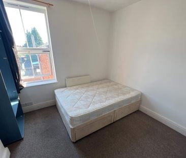 4 bedroom house share to rent - Photo 2