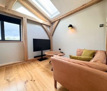 Lower Hamswell, Bath - Photo 2